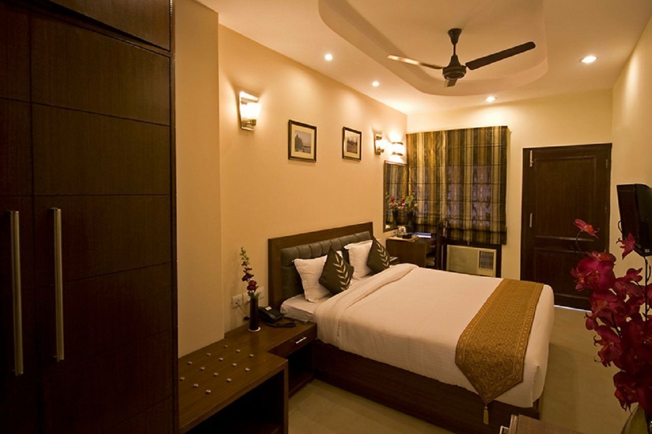 Red Maple Bed & Breakfast New Delhi Ngoại thất bức ảnh