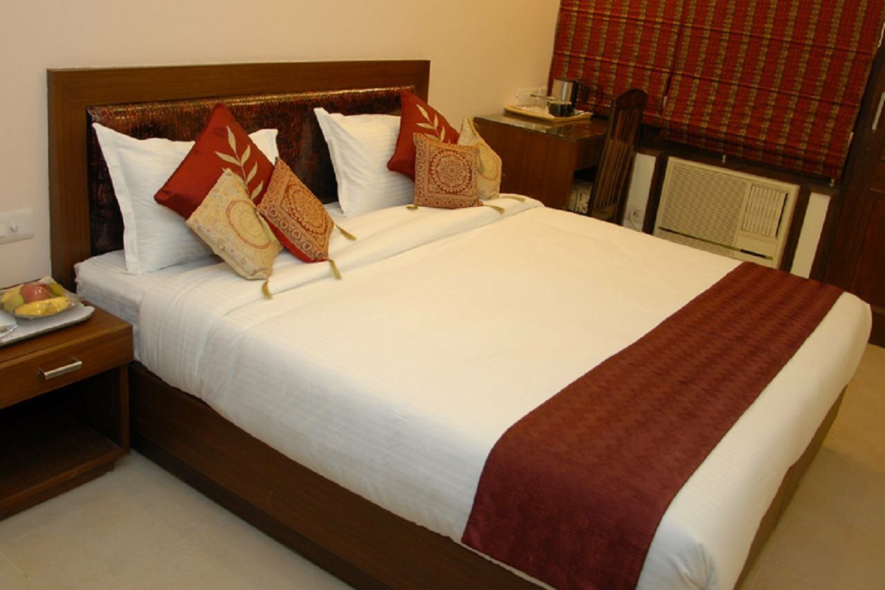 Red Maple Bed & Breakfast New Delhi Ngoại thất bức ảnh